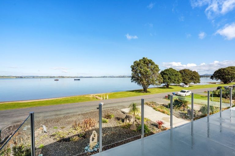 Photo of property in 6 Waikaraka Beach Road, Tamaterau, Whangarei, 0174