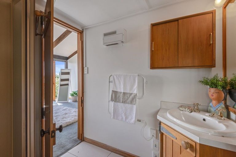 Photo of property in 2 Rhodesvale Terrace, Cashmere, Christchurch, 8022