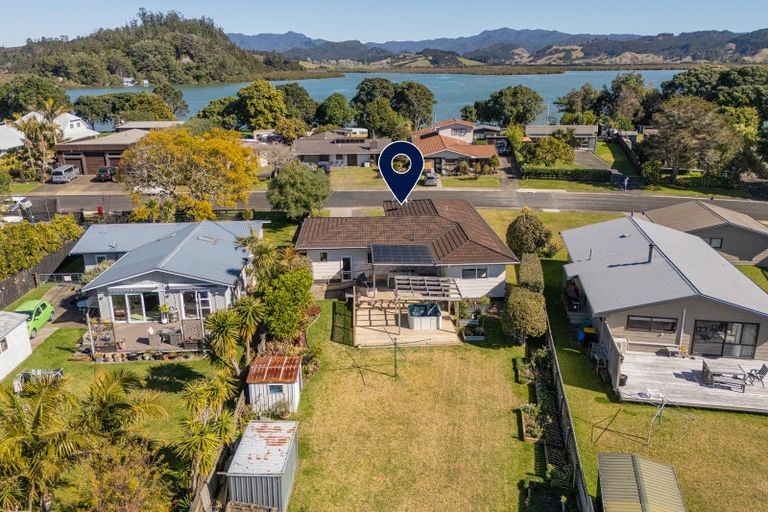 Photo of property in 117 Robinson Road, Whitianga, 3510