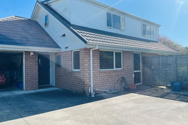 Photo of property in 1/11 Hollyford Avenue, Bryndwr, Christchurch, 8053