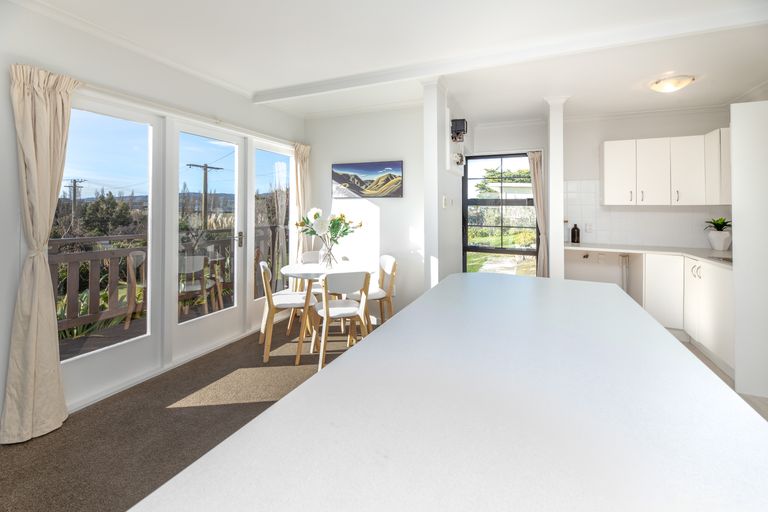 Photo of property in 19 Oxford Street, Waikari, 7420