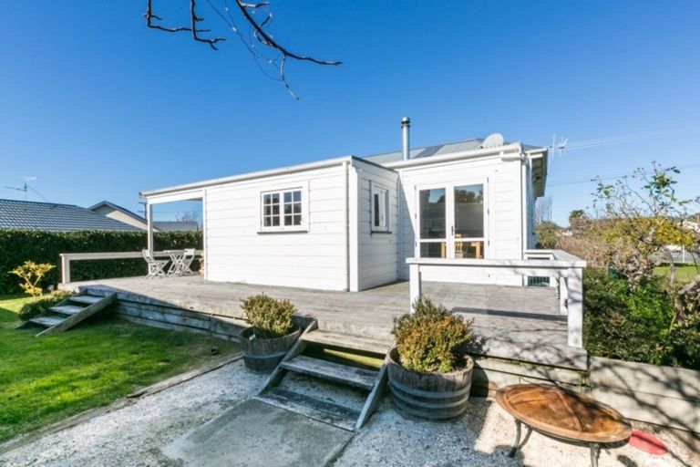 Photo of property in 59 Ferry Road, Clive, 4102