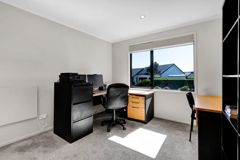 Photo of property in 49 Links Drive, Waiwhakaiho, New Plymouth, 4312