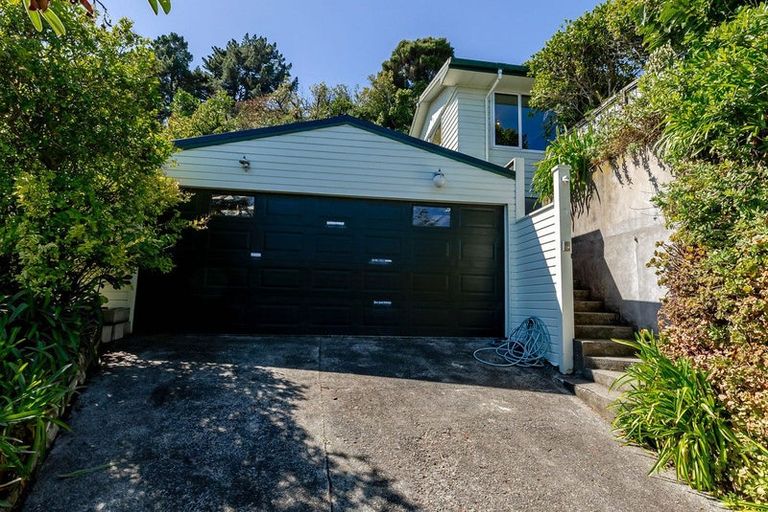 Photo of property in 11 Acheron Road, Paremata, Porirua, 5026