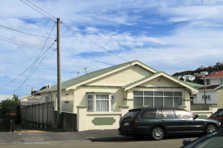 Photo of property in 31 Trent Street, Island Bay, Wellington, 6023