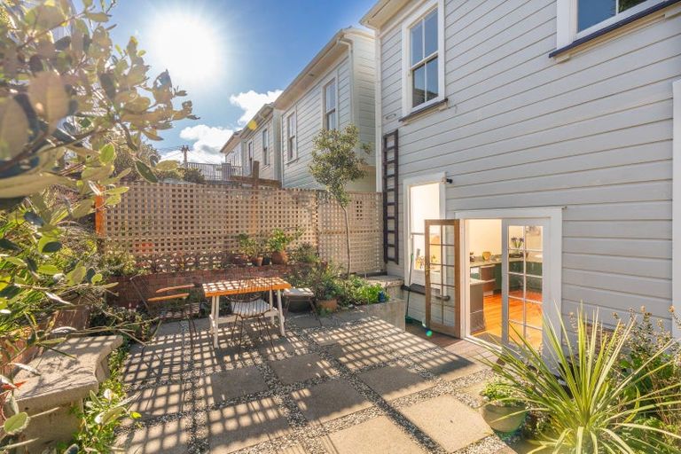 Photo of property in 62 Wright Street, Mount Cook, Wellington, 6021