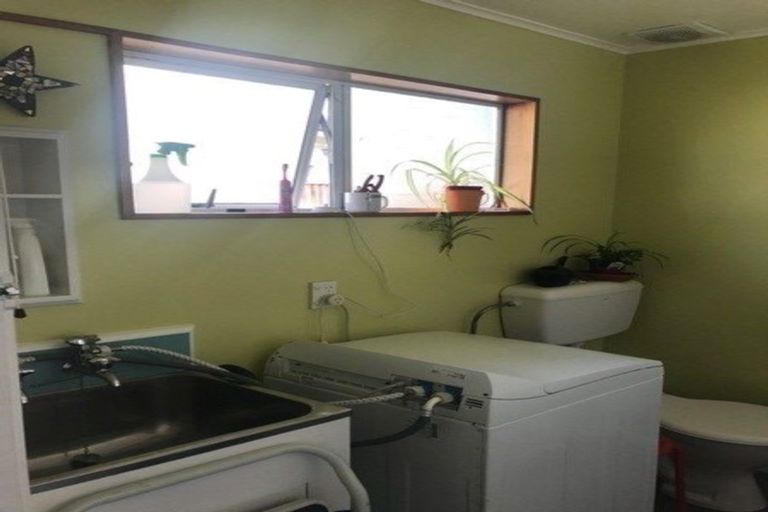 Photo of property in 3/10 Pitoitoi Road, Days Bay, Lower Hutt, 5013