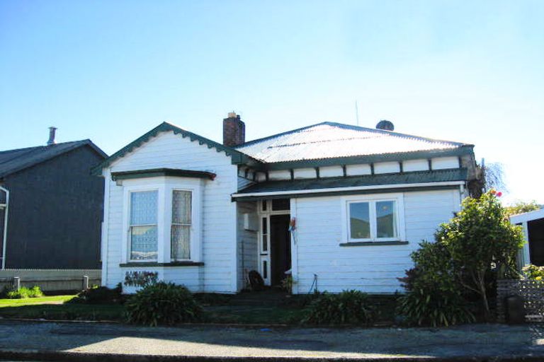 Photo of property in 15 Ngarimu Street, Greymouth, 7805