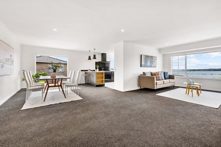 Photo of property in 2/12 Bannings Way, Hobsonville, Auckland, 0618