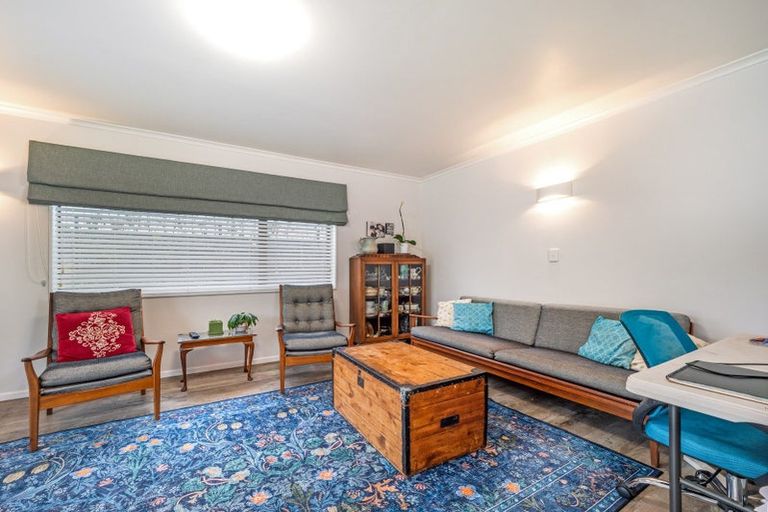 Photo of property in 181 Amberley Avenue, Highbury, Palmerston North, 4412