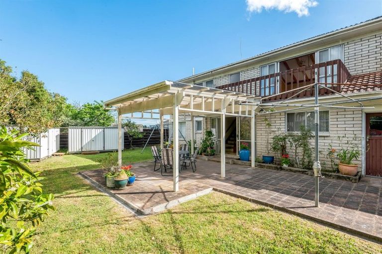 Photo of property in 94 Crawford Avenue, Mangere Bridge, Auckland, 2022