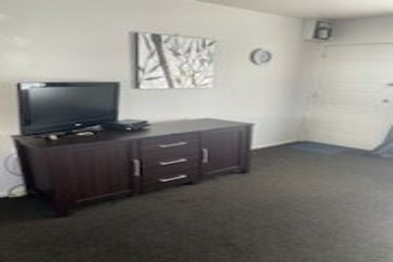 Photo of property in 4/102 Springfield Road, St Albans, Christchurch, 8014