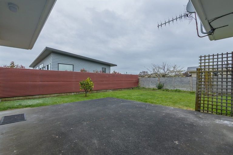 Photo of property in 10 Hollows Crescent, Takaro, Palmerston North, 4412