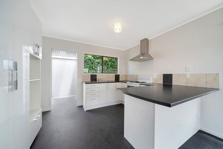 Photo of property in 1/11 Ranui Station Road, Ranui, Auckland, 0612
