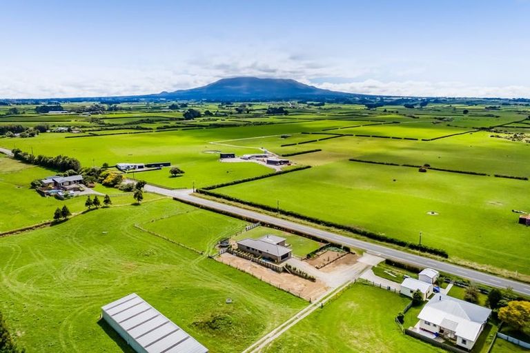 Photo of property in 657 Eltham Road, Mangatoki, Stratford, 4391