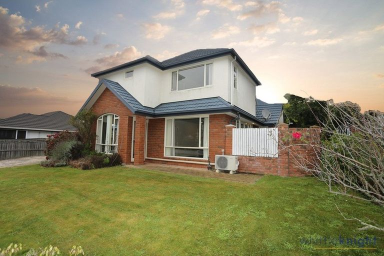Photo of property in 36 Berkshire Drive, Avonhead, Christchurch, 8042