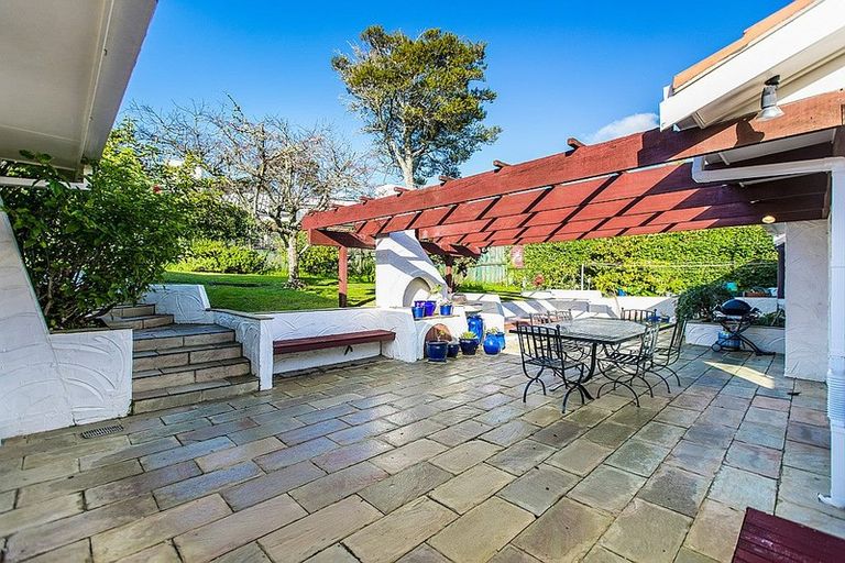 Photo of property in 271 Beach Road, Campbells Bay, Auckland, 0630