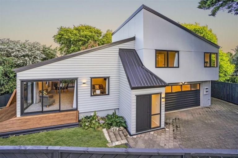 Photo of property in 18a Masters Avenue, Hillcrest, Hamilton, 3216