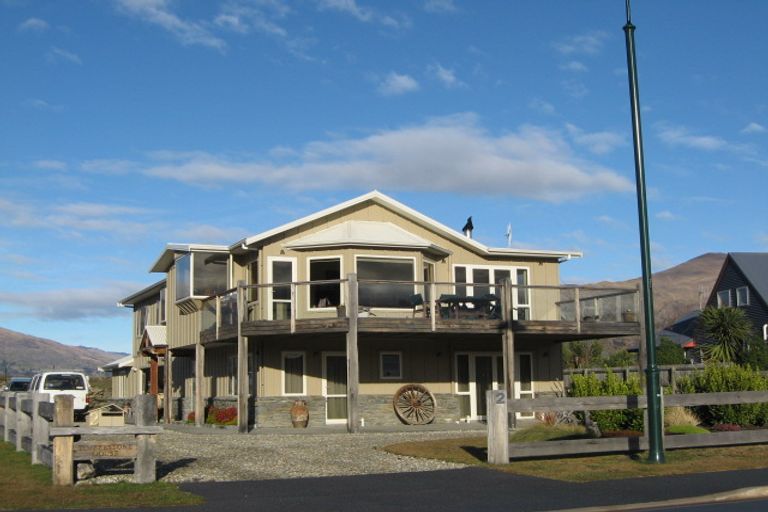Photo of property in 2 Allenby Place, Wanaka, 9305