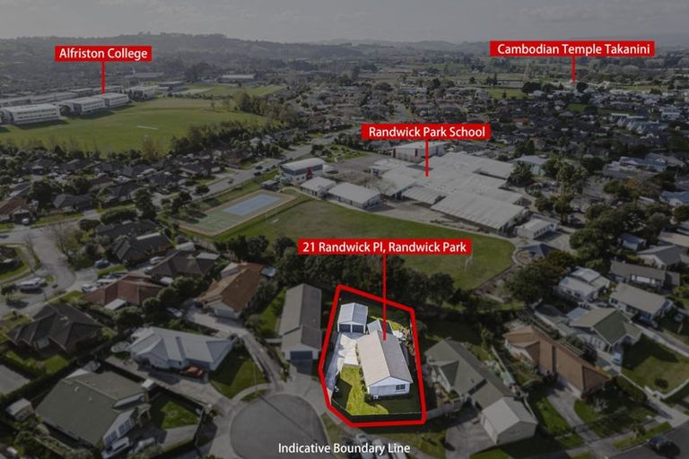 Photo of property in 21 Randwick Place, Randwick Park, Auckland, 2105