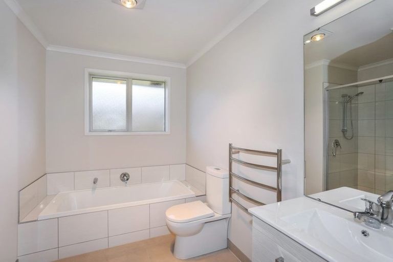 Photo of property in 31f Helenvale Crescent, Pokeno, 2402