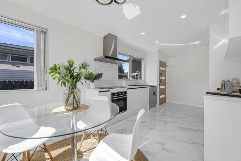 Photo of property in 118 Rowandale Avenue, Manurewa, Auckland, 2102