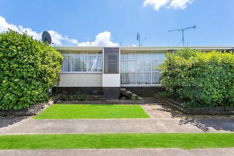 Photo of property in 2/43 Hamlin Road, Mount Wellington, Auckland, 1060