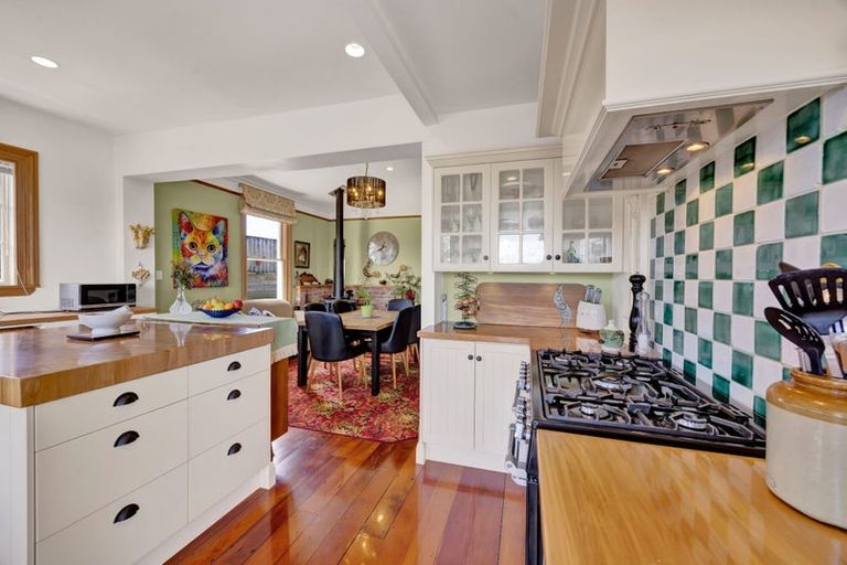 Photo of property in 416 Frankley Road, Hurdon, New Plymouth, 4310