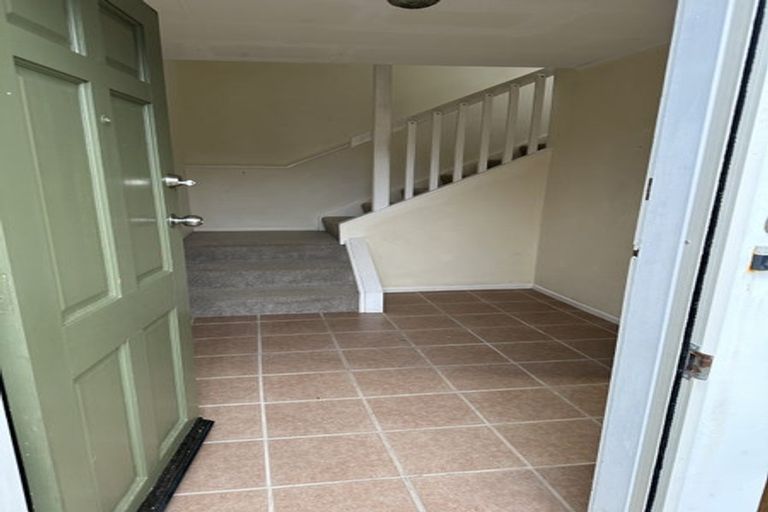 Photo of property in 6 Walker Avenue, Paremata, Porirua, 5026