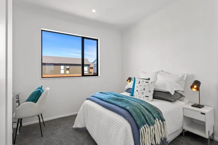 Photo of property in 16 Hema Road, Hobsonville, Auckland, 0616