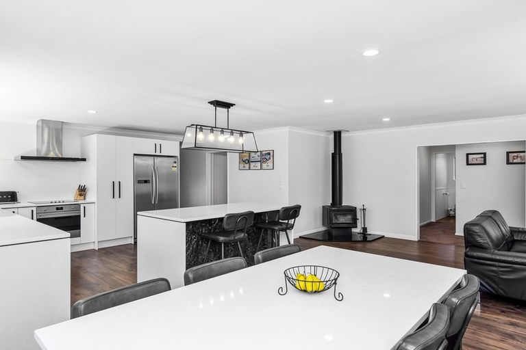 Photo of property in 29 Rutherford Drive, Waikanae Beach, Waikanae, 5036