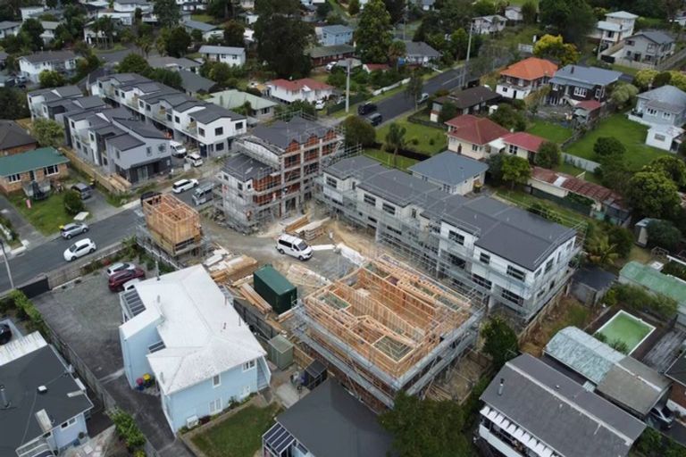 Photo of property in 3/6 Kereru Street, Henderson, Auckland, 0612