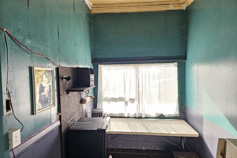 Photo of property in 1 Ranfurly Street, Runanga, 7803