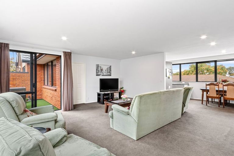 Photo of property in 3/14 London Street, Richmond, Christchurch, 8013