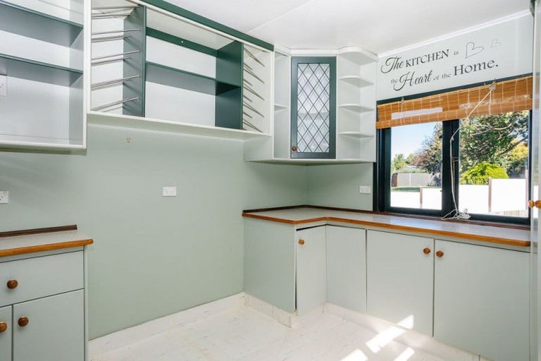 Photo of property in 11 Maclaurin Street, Dannevirke, 4930