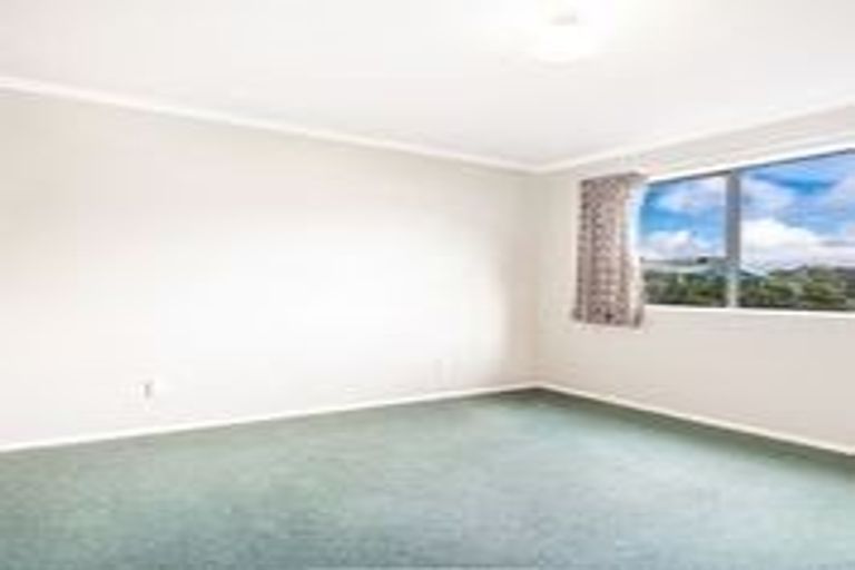 Photo of property in 64a Black Rock Road, Newlands, Wellington, 6037