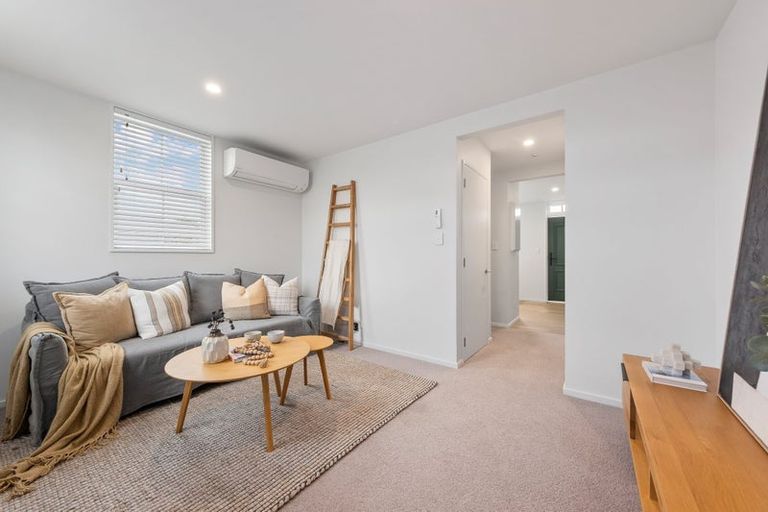 Photo of property in 4/30 Hargest Crescent, Sydenham, Christchurch, 8023