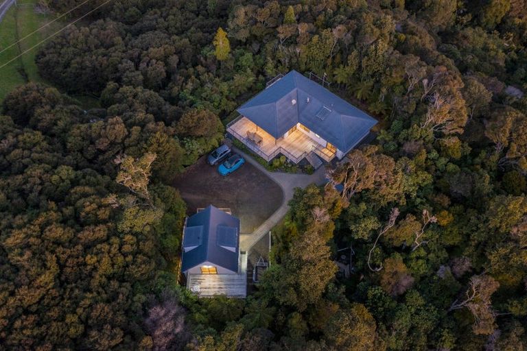 Photo of property in 595 Boat Harbour Road, Whenuakite, Whitianga, 3591