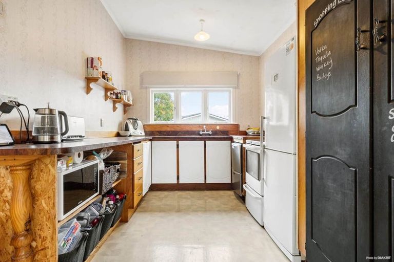 Photo of property in 4 Cardiff Street, Pukekohe, 2120