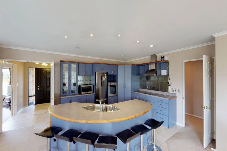 Photo of property in 7 Crannich Place, Wattle Downs, Auckland, 2103