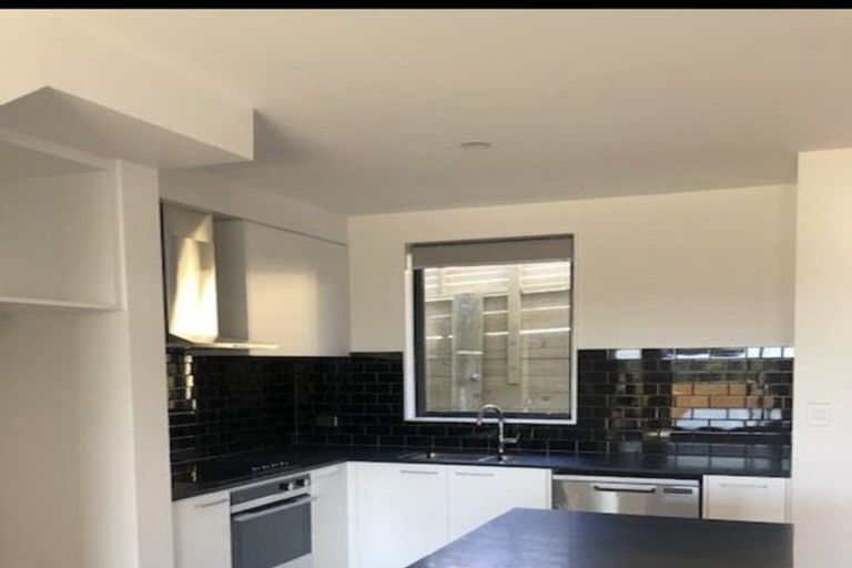 Photo of property in 7/52 High Street, Island Bay, Wellington, 6023