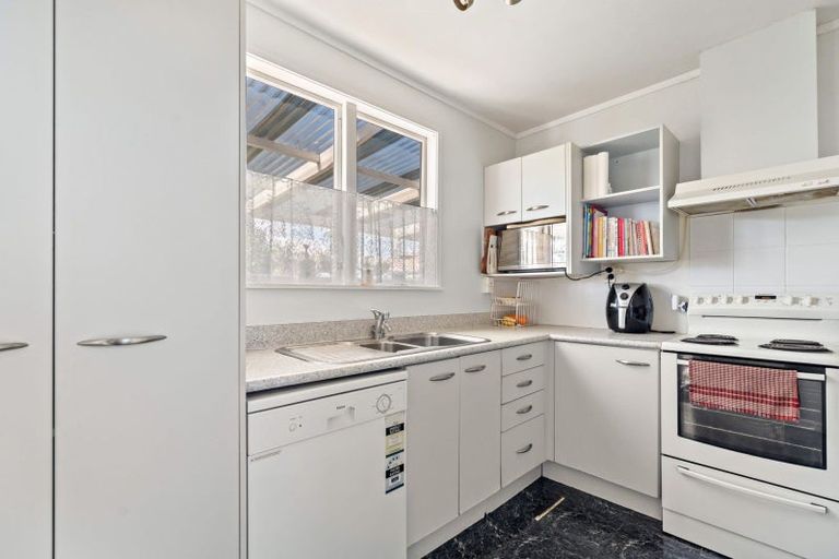 Photo of property in 5 Hawea Place, Tikipunga, Whangarei, 0112