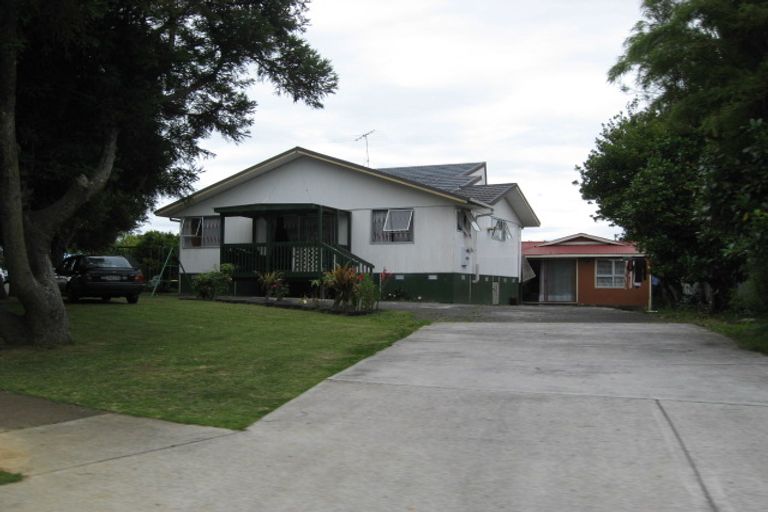 Photo of property in 5 Vimy Place, Mangere, Auckland, 2022