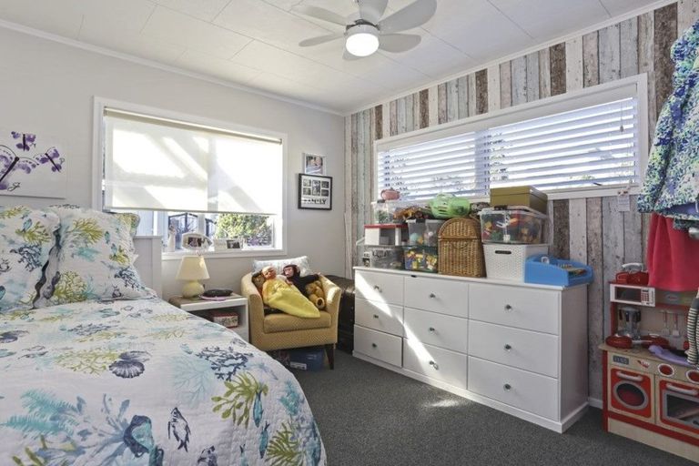 Photo of property in 574 Pukehina Parade, Pukehina, Te Puke, 3189