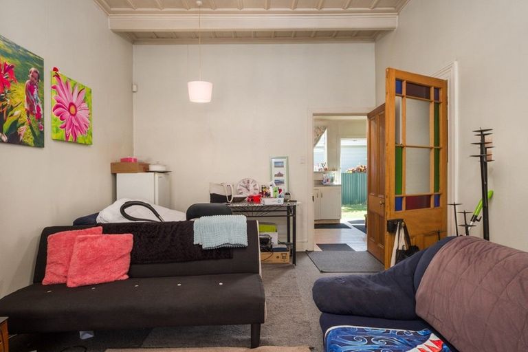 Photo of property in 28 Ormond Road, Whataupoko, Gisborne, 4010