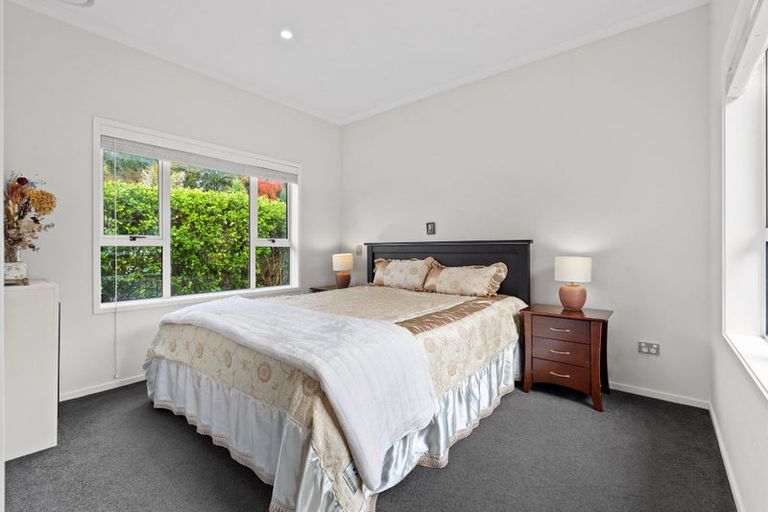 Photo of property in 1 Malbec Place, Huapai, Kumeu, 0810