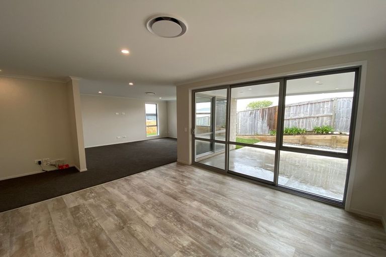 Photo of property in 16 Lily Way, Pyes Pa, Tauranga, 3112