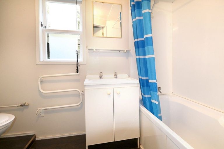 Photo of property in 37 Berkshire Street, Arrowtown, 9302