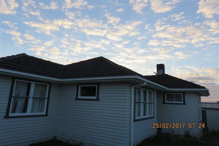 Photo of property in 63 Hepburn Road, Glendene, Auckland, 0602