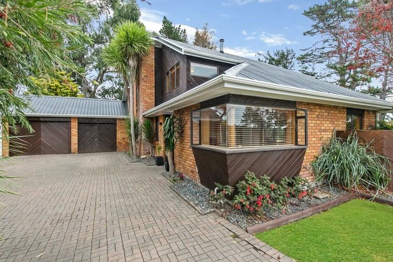 Photo of property in 5 Godwit Place, Waiuku, 2123